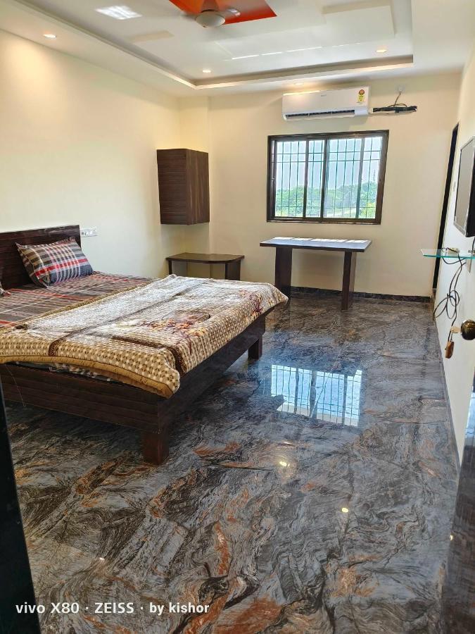 Hotel O Pop Hotel Harsh Aurangabad  Exteriör bild